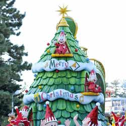 東京ディズニーランド「ディズニー・サンタヴィレッジ・パレード」(C)Disney