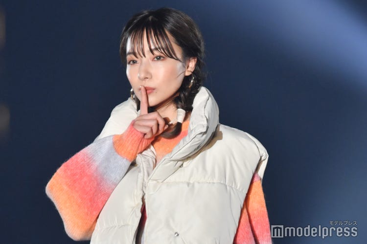 村瀬紗英 美脚際立つミニスカ姿 クリスマス女子会 テーマに可愛さ弾ける Tgc 北九州 22 モデルプレス 村瀬紗英 美脚際立つミニスカ姿 クリスマス女子会 テーマに可愛さ弾ける Tgc 北九州 22 モデルプレス