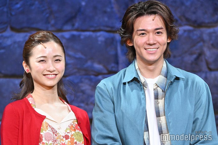 木下晴香の圧巻歌声に興奮気味だった小瀧望 (C)モデルプレス