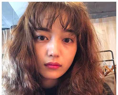 川口春奈のソバージュヘアが可愛い「新鮮」「似合ってる」と反響