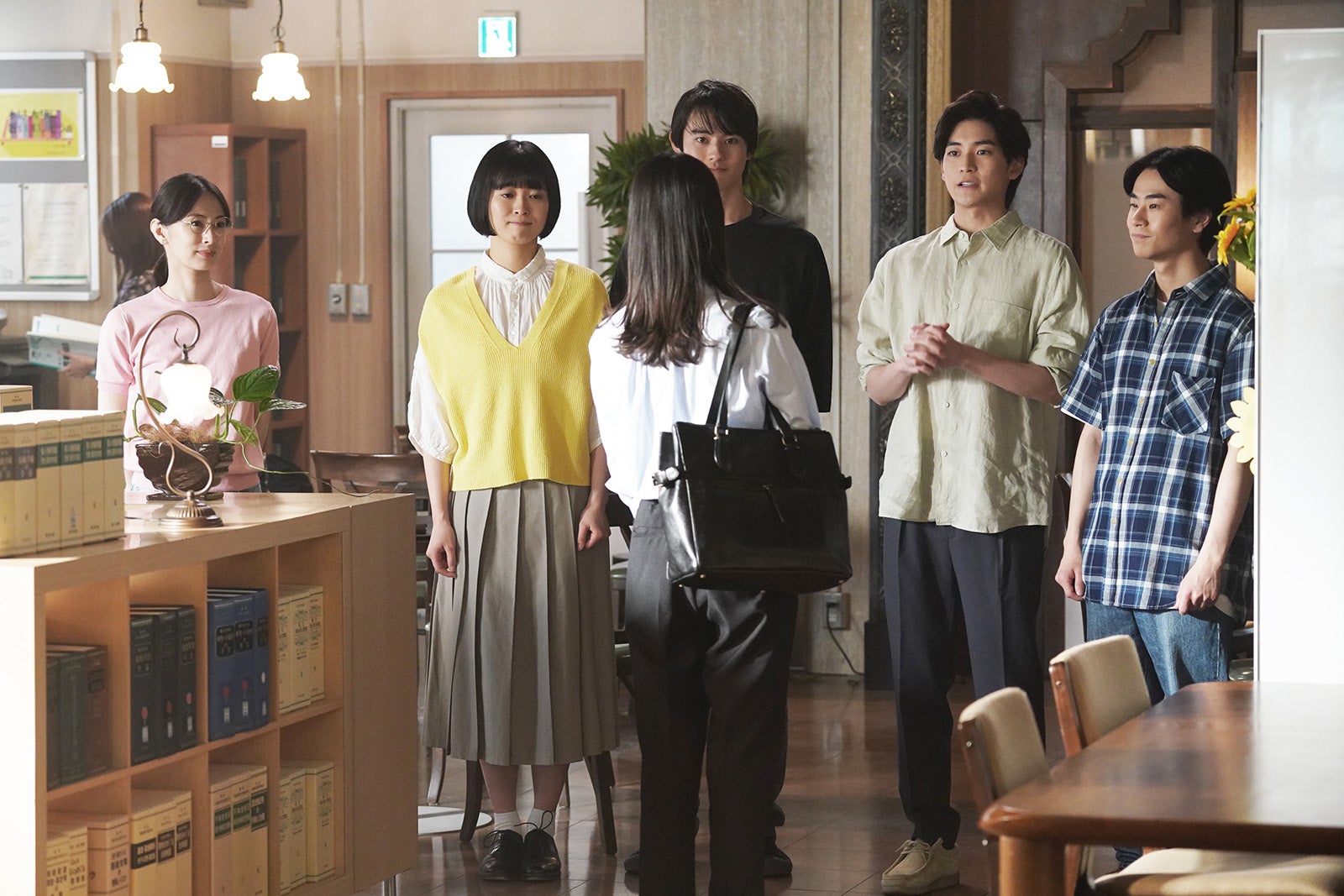 北川景子、河村花、前田拳太郎、高橋文哉、前田旺志郎、南沙良／「女神の教室」第7話（C）フジテレビ