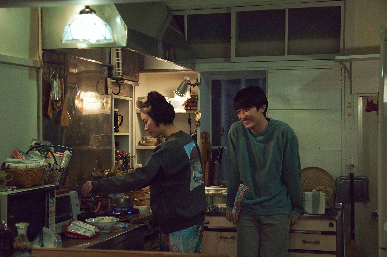 黒木華、杉野遥亮 （C）テレビ東京