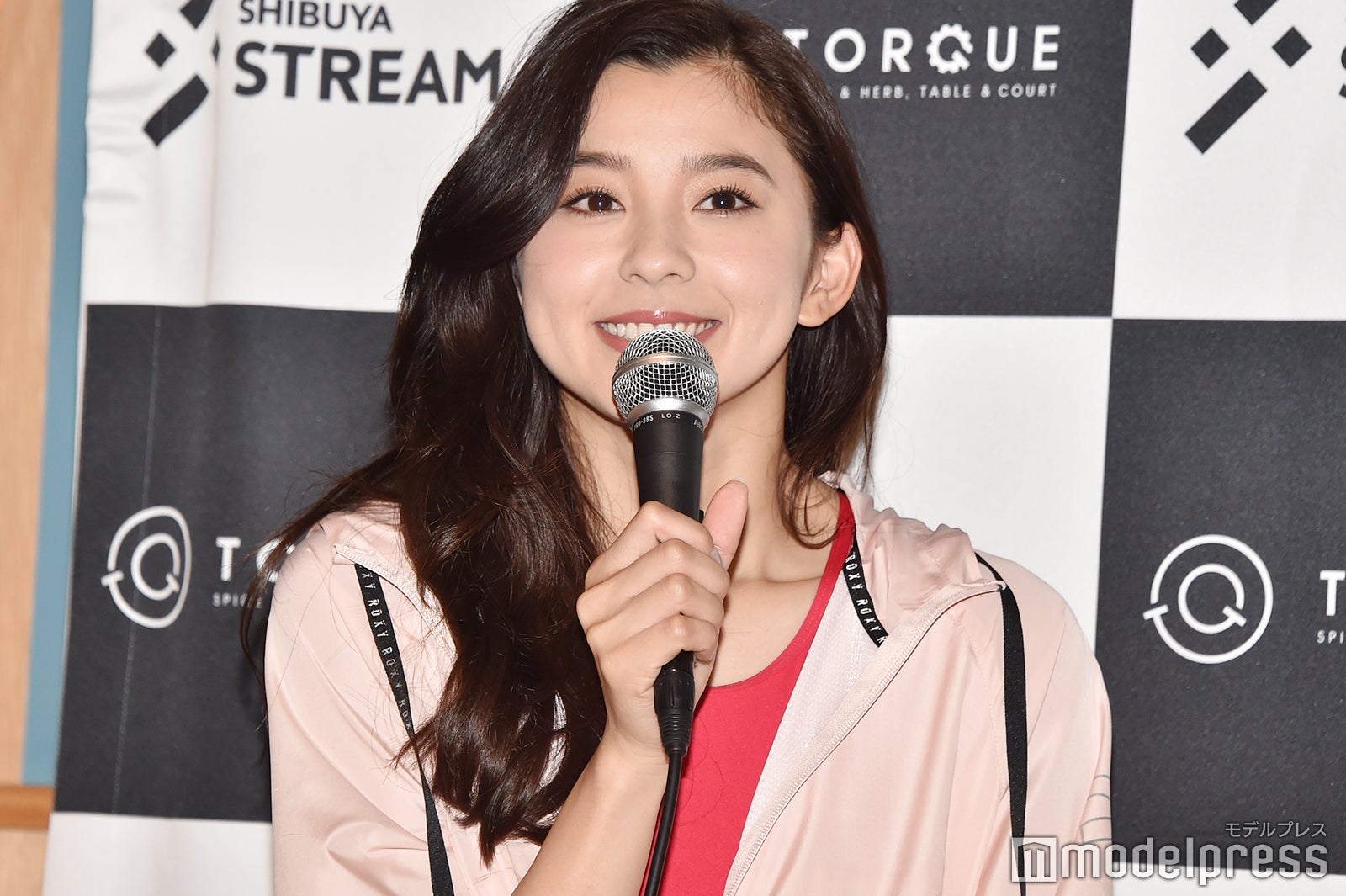 朝比奈彩（C）モデルプレス