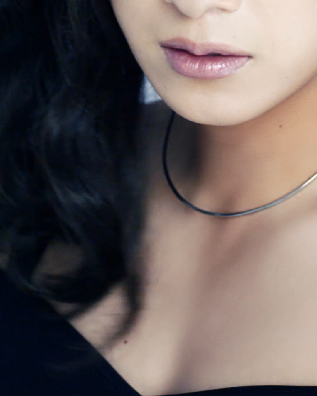 デコルテラインも美しい