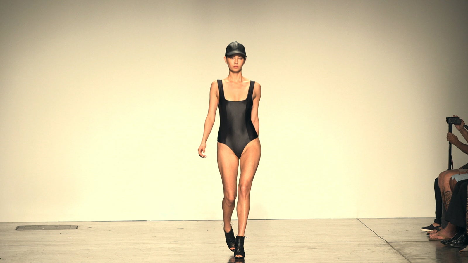 ファッションショーに出演したローレン『TERRACE HOUSE ALOHA STATE』7th WEEK（C）フジテレビ／イースト・エンタテインメント 