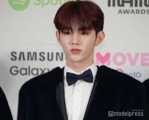 ZEROBASEONEジャン・ハオ、ソロで「Here I Am」バイオリン演奏 オープニングから観客圧倒<2023 MAMA AWARDS DAY1>