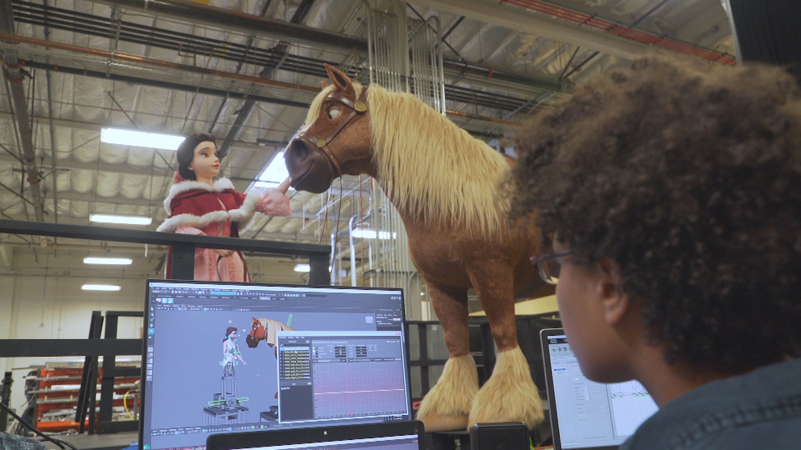 「美女と野獣“魔法のものがたり”」メイキング画像（C）Disney