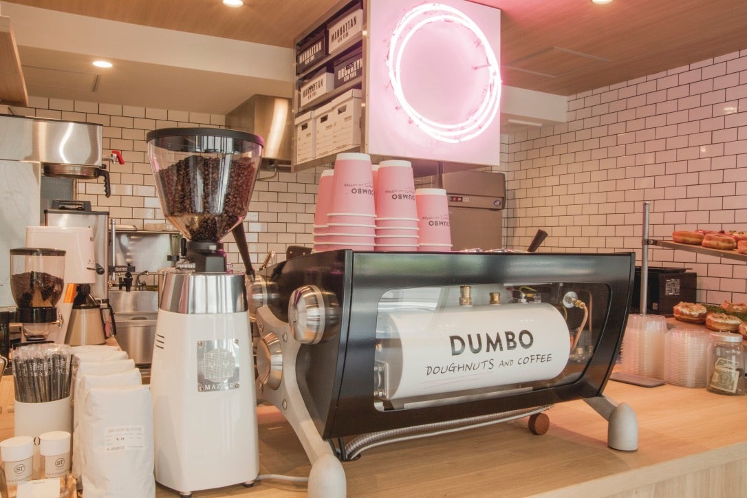 DUMBO Doughnuts and Coffee／画像提供：アカツキライブエンターテインメント