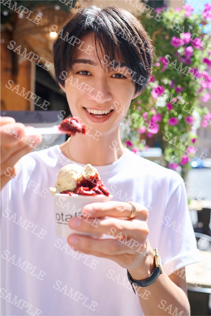 1st写真集「曽野まんま」特典HMV&BOOKS（提供写真）