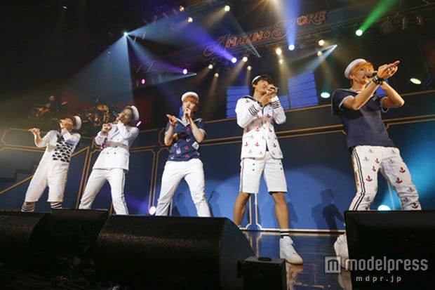 集まったファンを熱狂の渦に包み込んだB1A4