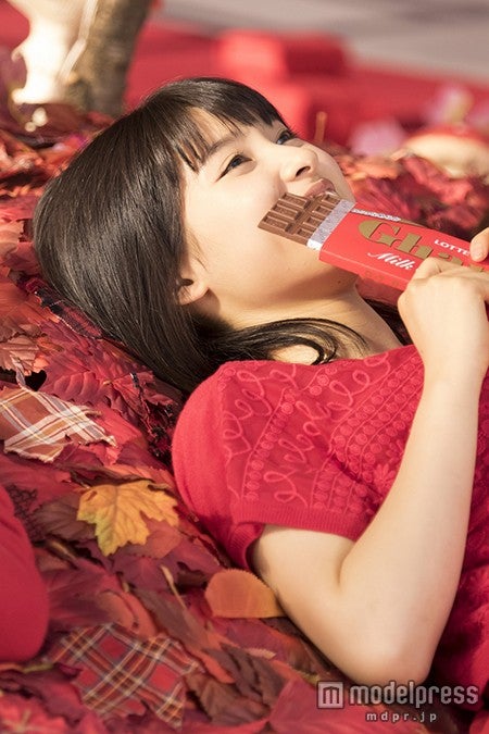 土屋太鳳／CMメイキング風景