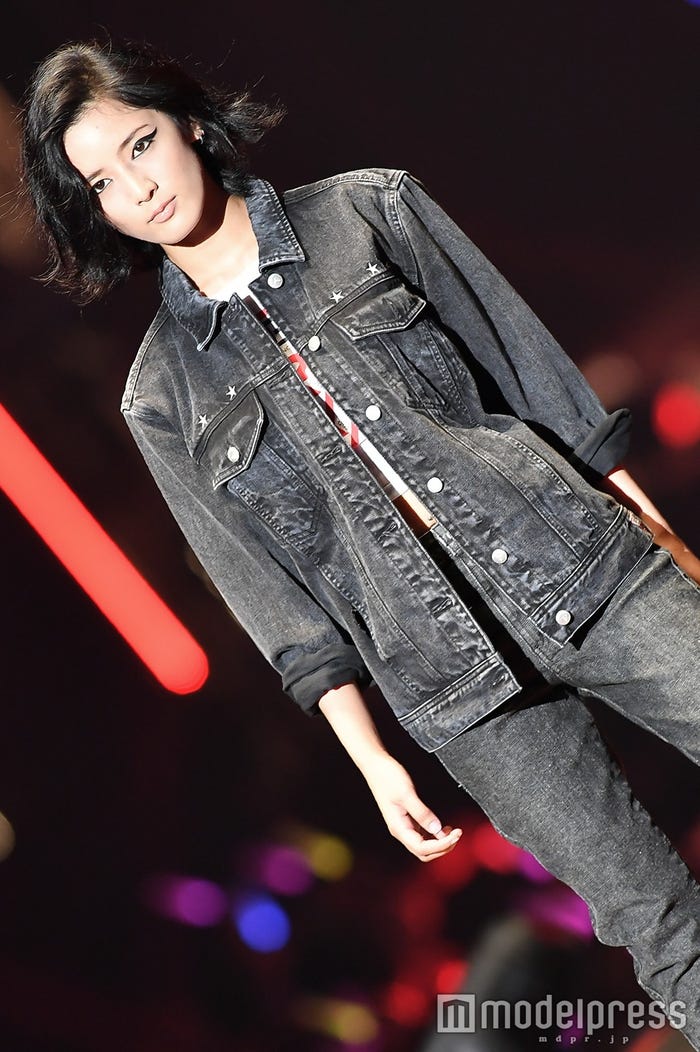 藤井萩花(C)モデルプレス