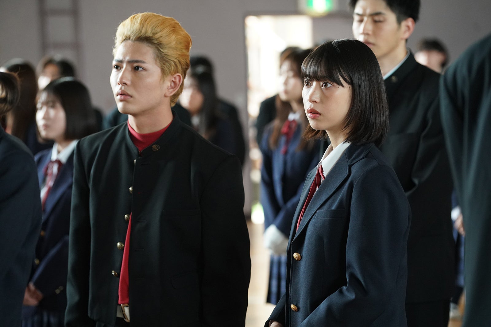 春本ヒロ、間宮祥太朗／「ナンバMG5」第7話より（C）フジテレビ