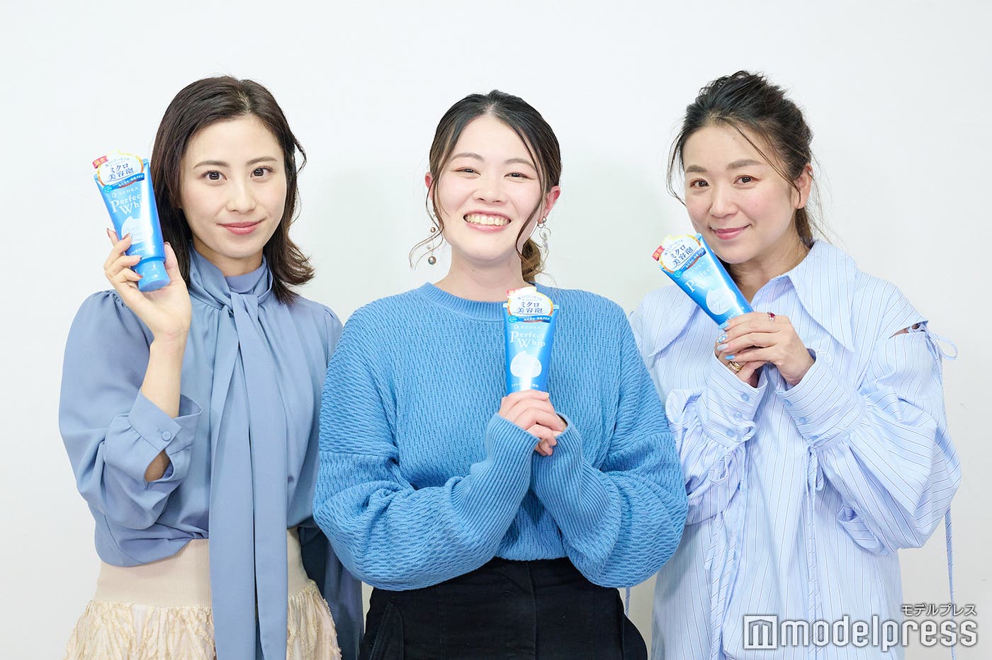 (左から)井上綾夏さん、ゆりさん、赤阪裕実さん(C)モデルプレス