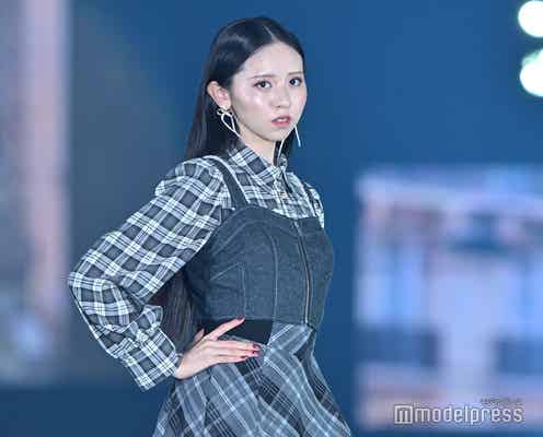 「オオカミくん」入江美沙希、チェック×ビスチェでトレンド秋コーデ【GirlsAward 2024AW】