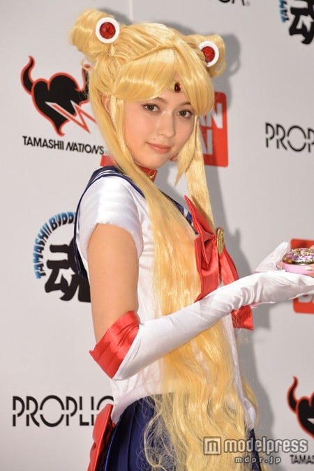 八木アリサ