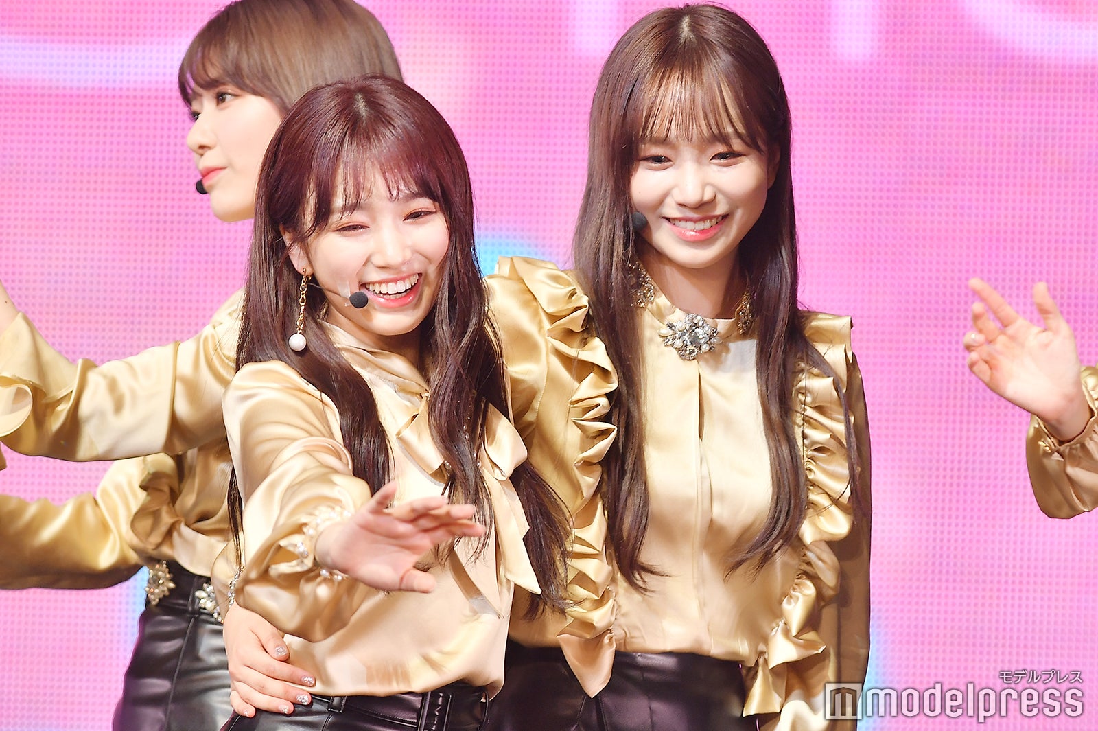 矢吹奈子、チョ・ユリ （C）モデルプレス