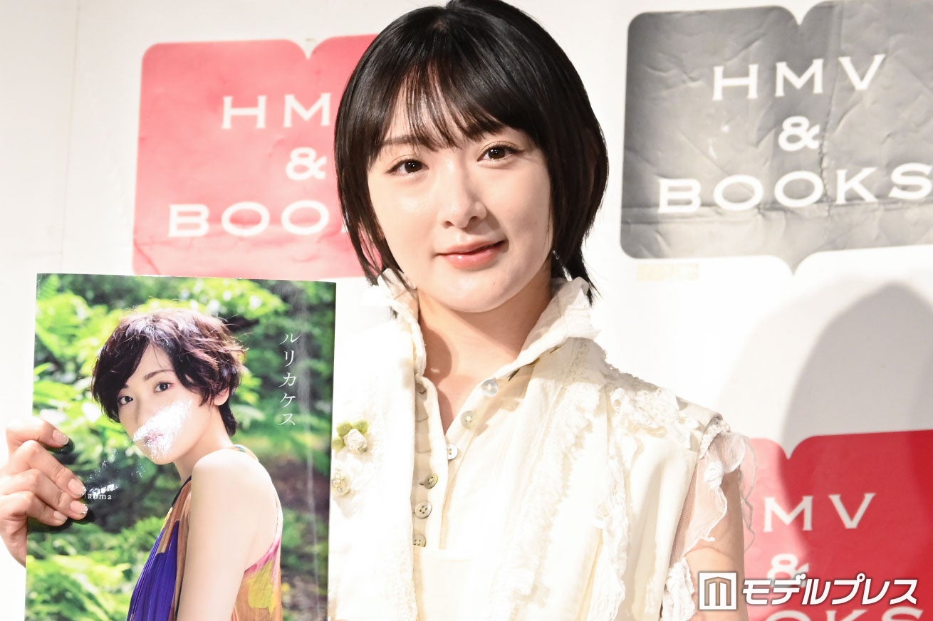 生駒里奈、写真集を見せる予定の元乃木坂46メンバー＆人気女優告白「見たいと言ってくれた」【ルリカケス】