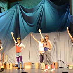 舞台「16人のプリンシパル」公開リハーサル中の乃木坂46