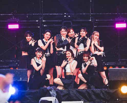 ME:I、雨吹き飛ばす迫力パフォーマンスで観客沸かす【「MAIZURU PLAYBACK FES.2025」ライブレポート】