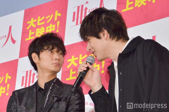 綾野剛(C)モデルプレス