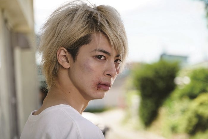 映画『PとJK』大神平助の劇中ビジュアル(C)三次マキ/講談社(C)2016「PとJK」製作委員会