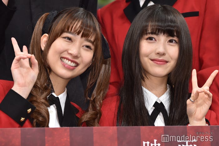 森川葵、浜辺美波 (C)モデルプレス