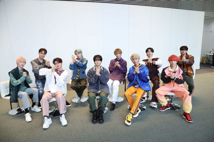 (左から)四谷真佑、海帆、栗田航兵、小堀柊、太田駿静、古瀬直輝、浦野秀太、佐野文哉、本田康祐、中川勝就(C)フジテレビ