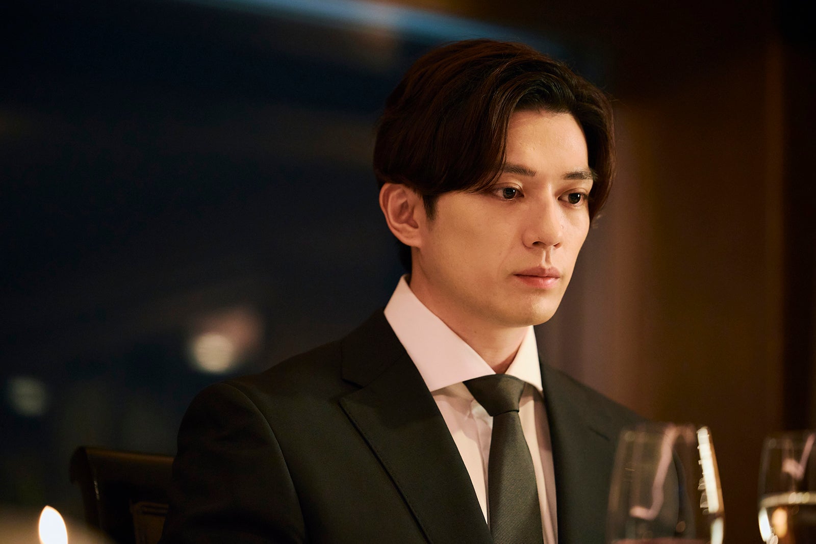 新田真剣佑「19番目のカルテ」第3話（C）TBSスパークル／TBS（撮影：加藤春日）