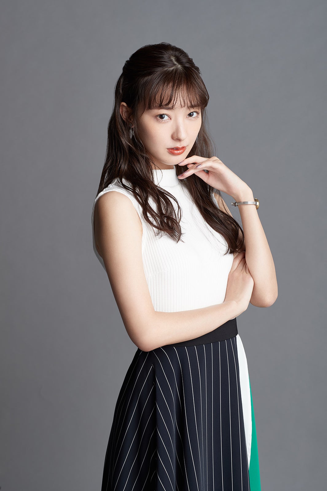 宮本茉由、小芝風花に嫌味連発“小悪魔女子”に 「妖怪シェアハウス」でコメディー初挑戦