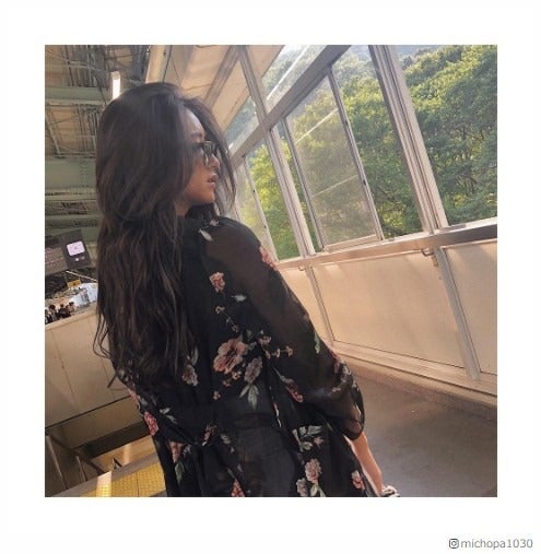 みちょぱ、暗髪イメチェンで大人化「可愛い」「雰囲気違う」の声