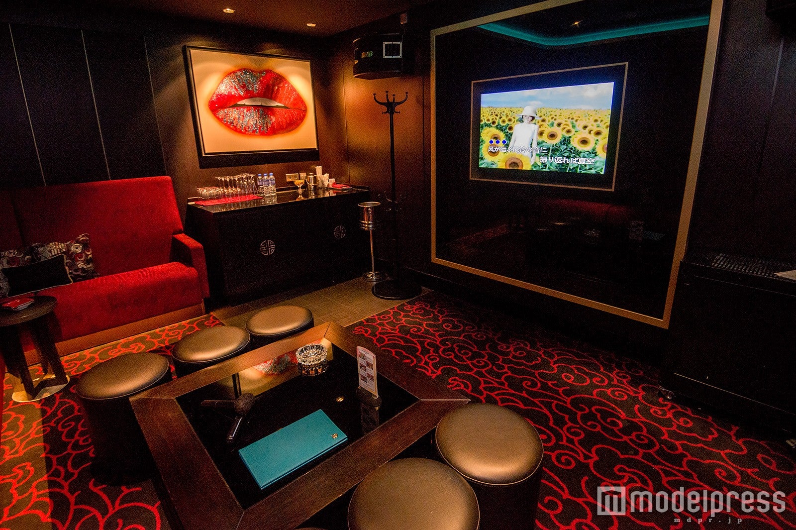 （C）モデルプレス