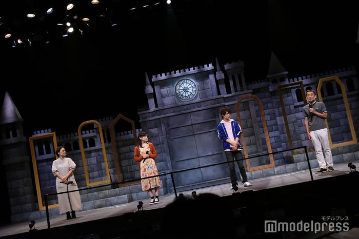 辻村深月氏、生駒里奈、溝口琢矢、成井豊氏(C)モデルプレス