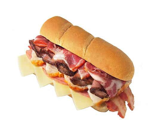 お肉溢れるサンドイッチ!“肉のSUBWAY”が登場