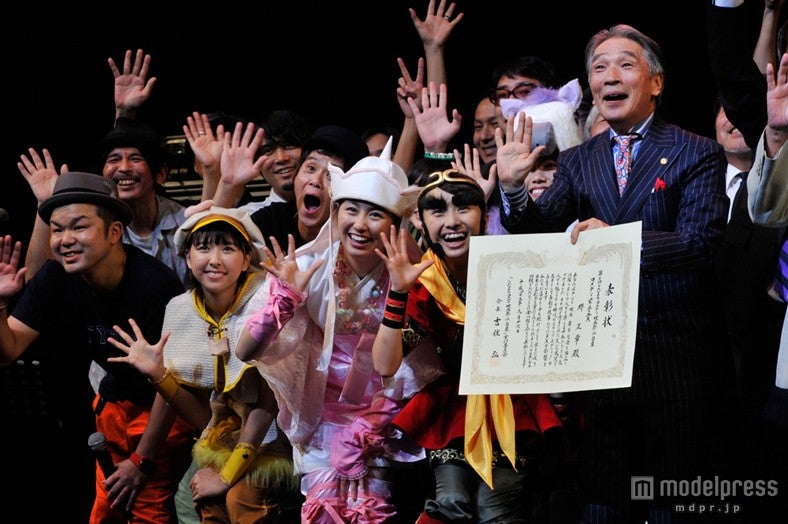 ももクロ、コスプレでサプライズライブ