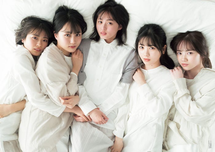 「B.L.T.2021年3月号」別冊付録 :乃木坂46/両面超ビッグポスター(裏)(提供写真)