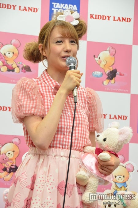 トリンドル玲奈