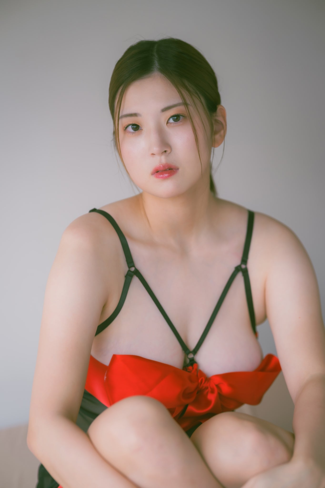 yuu、胸元リボンから美バストのぞく 大胆バレンタイン風衣装にドキッ【「ミスモデルプレス グラビアオーディション」連載】