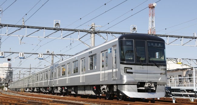 車内BGMが導入予定の日比谷線13000系／画像提供：東京メトロ