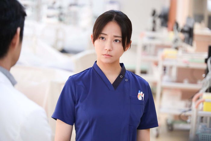 木村文乃「PICU 小児集中治療室」第1話より(C)フジテレビ
