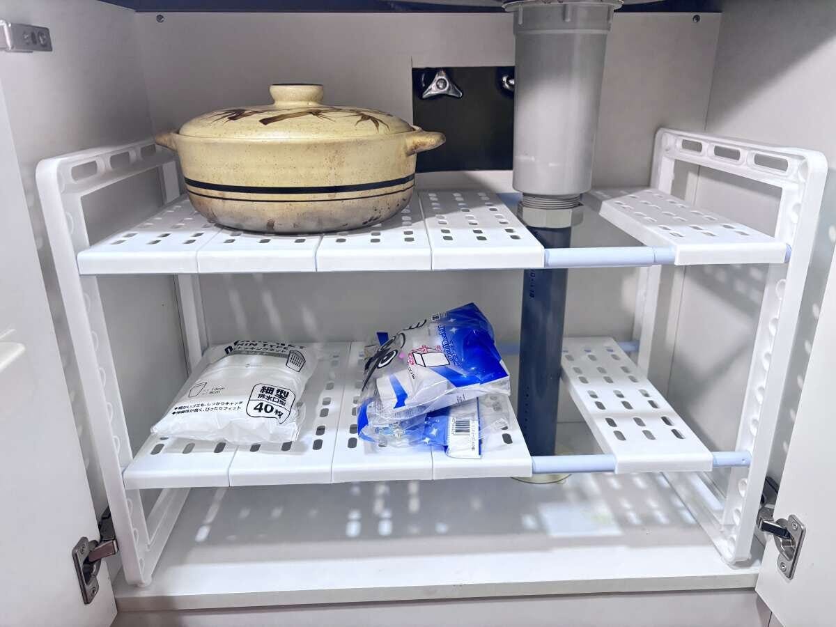 シンク下すきま収納ラック　使用例