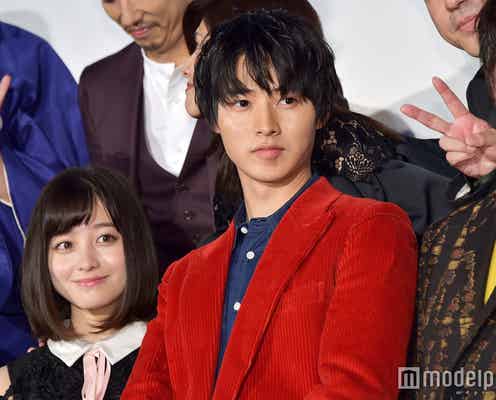 山崎賢人&橋本環奈の“双子ダンス”が可愛すぎると反響殺到「ニヤニヤが止まらない」