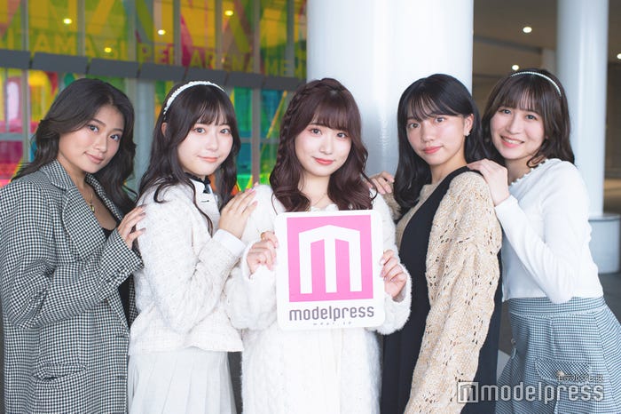 (左から)大橋優歌さん、田畑杏梨さん、石川百恵さん、出路明日香さん、鈴木萌夏さん/「ミス桜美林2022」ファイナリスト(C)モデルプレス