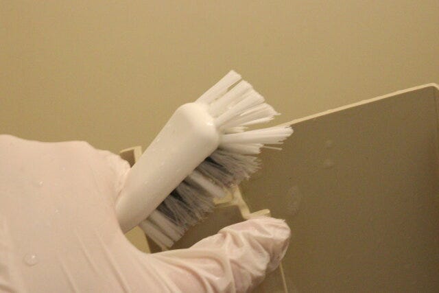 バス用排水口ブラシ　使用例