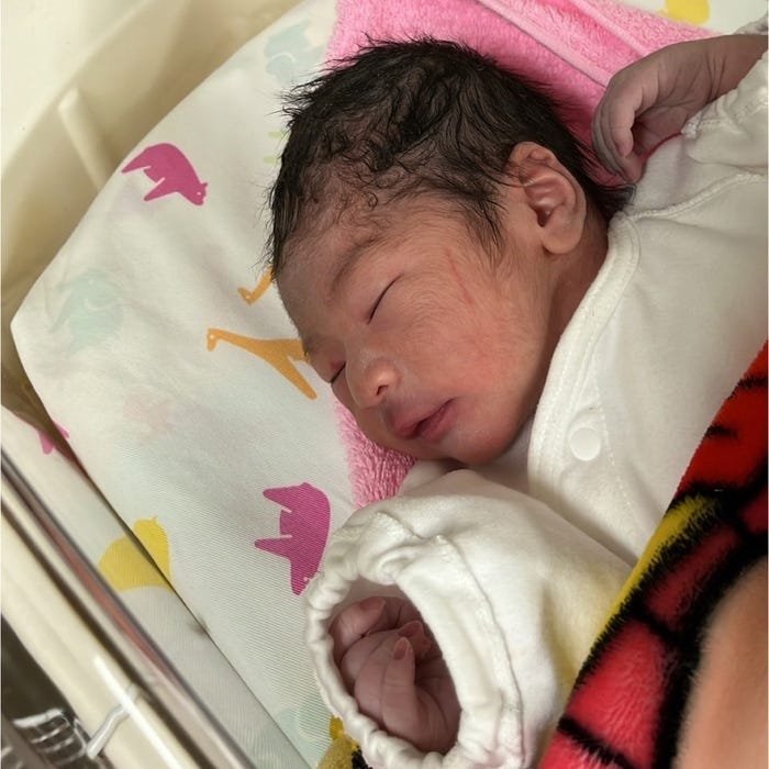 清水英実が第1子男児を出産(画像提供:所属事務所)