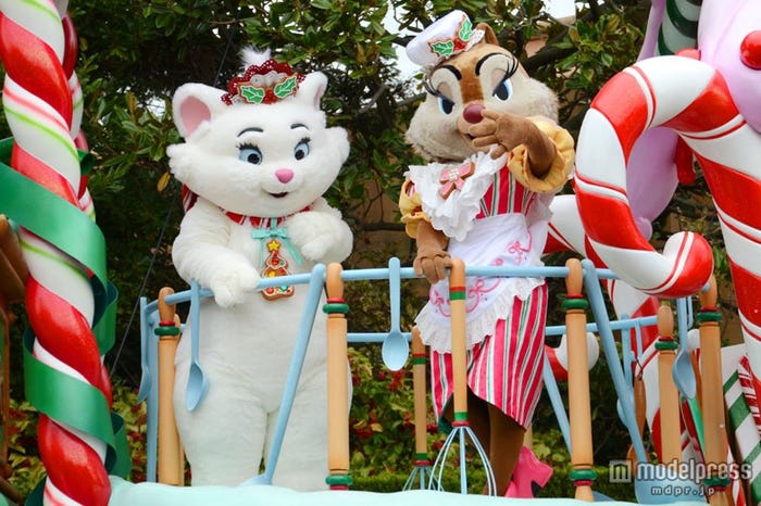 (左から)マリー・クラリス