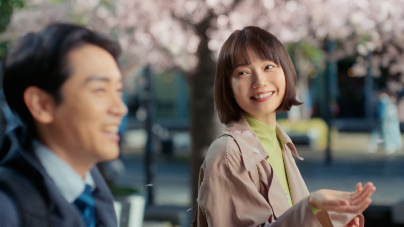 泉澤祐希、宮崎あおい「てりたま食べたら、春が来た」篇より（提供写真）