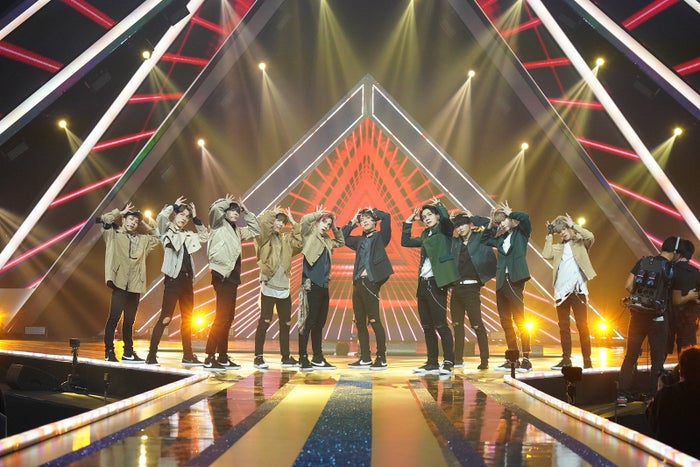 デビュー評価「GrandMaster」ステージ「PRODUCE 101 JAPAN」最終回(C)LAPONE ENTERTAINMENT