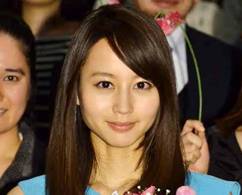 堀北真希、「反省しました」困り顔で首をかしげる