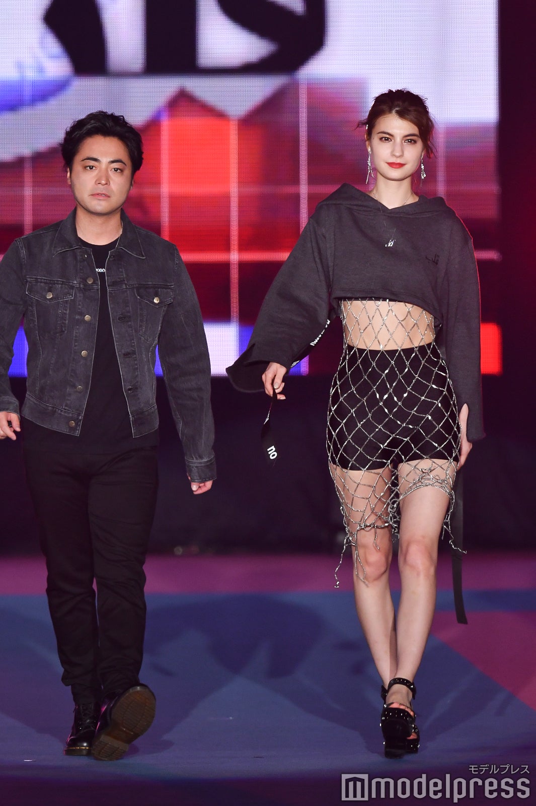 山田孝之、マギー （C）モデルプレス